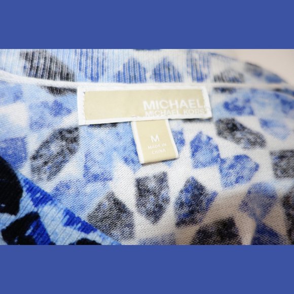 Michael Kors Blue Print V-Neck Sweater - size M - Picture 12 of 13